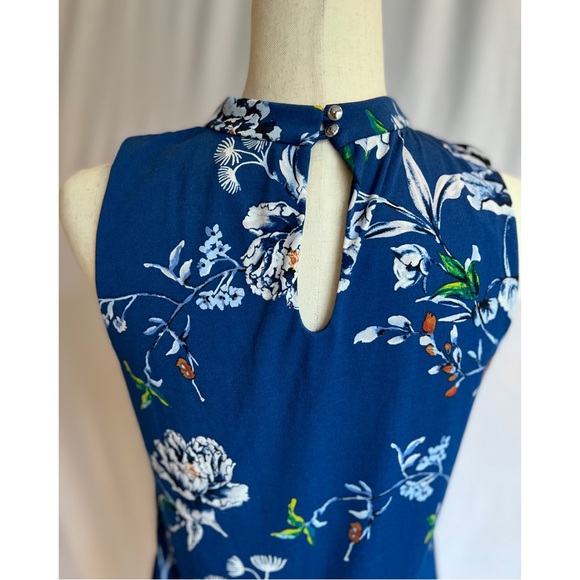 [SOLD] BHWM Black House White Market Royal Blue Cutout Floral Sleeveless Blouse - Picture 5 of 7